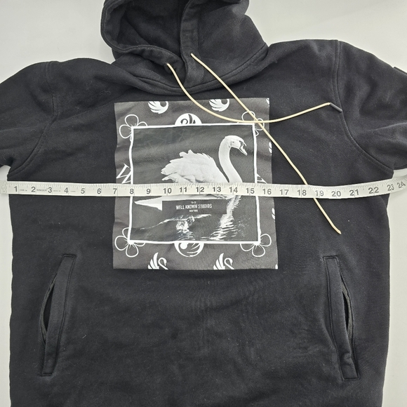 Well Known black swan hoodie sweater size Xlarge - Picture 9 of 13